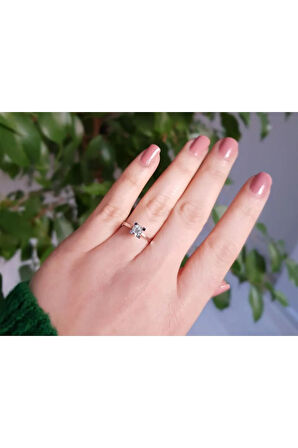 F Renk 0,50 Karat Pırlanta Tektaş Yüzük