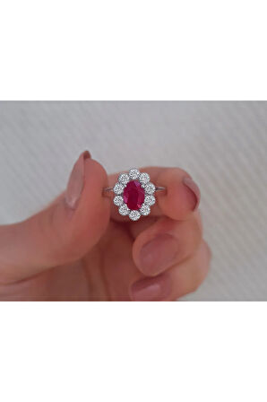 Pırlanta ve Oval Yakut Taşlı Umay Yüzük