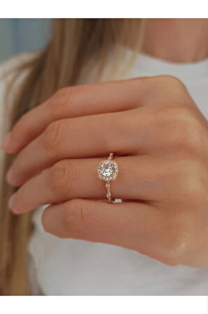 Pırlanta Ve Beyaz Safir Taşlı Romagna Yüzük