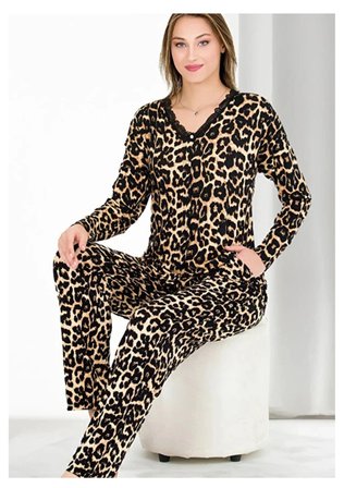 Yumuşacık Viskon Kumaş Leopar Desenli Düğmeli Uzun Kollu Pijama Takımı 11650