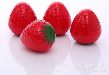 3B Trend Çilekli Dudak Nemlendirici Lip Balm - Yoğun Nem Veren Tatlı Çilek Aromalı Dudak Balsamı