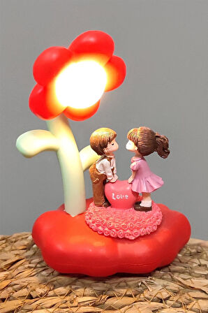 Sevgili Çift Papatya Işıklı Masa Lambası