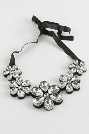 Papatya Taşlı Yaka Kolye