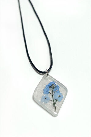 Unutmabeni Çiçeği Baklava Dilimli Epoksi Kolye