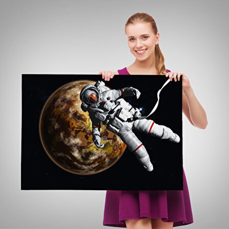 Harita Sepeti Gezegenin Arka Planındaki Astronot Kanvas Duvar Tablosu-1182