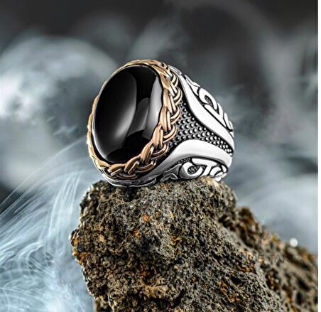 925 Ayar Gümüş Örgü Desenli Onıxy Taşlı Yüzük