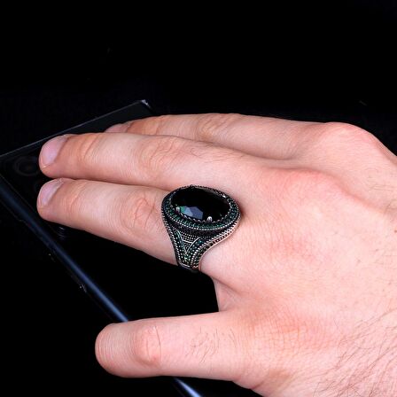 YEŞİL RENK ZİRKON TAŞLI ERKEK GÜMÜŞ YÜZÜK