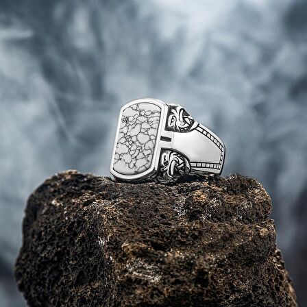 Beyaz Firuze Taşlı Kartal Motifli Yüzük