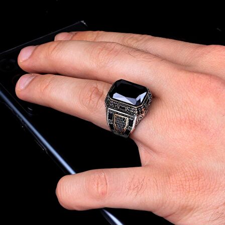 ZİRKON TAŞLI 925 AYAR GÜMÜŞ ERKEK YÜZÜK