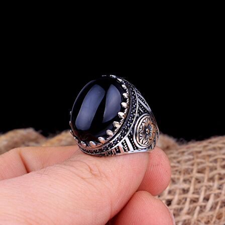 ONİX TAŞLI OVAL MODEL 925 AYAR GÜMÜŞ ERKEK YÜZÜK