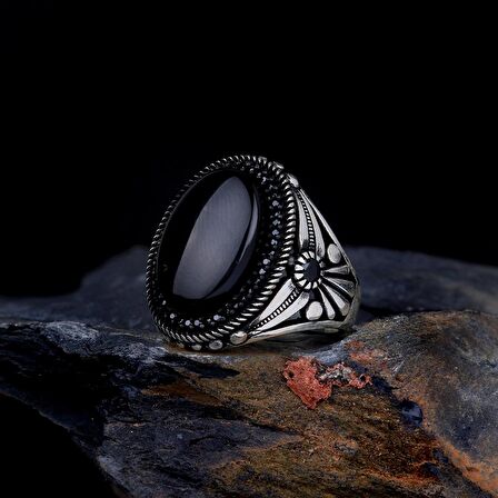 925 AYAR GÜMÜŞ ONİX TAŞLI MOTİFLİ ERKEK YÜZÜK