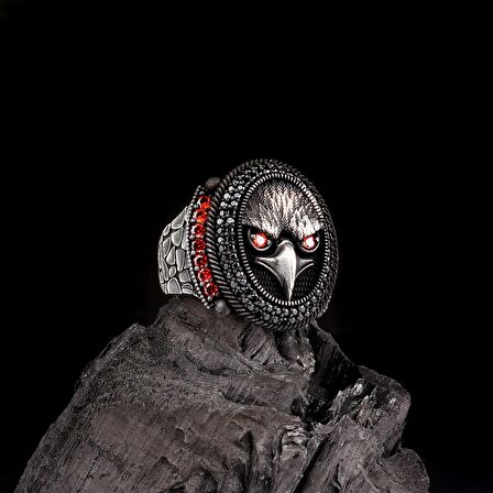 925 AYAR GÜMÜŞ KARTAL MOTİFLİ MİKRO TAŞLI ERKEK YÜZÜK