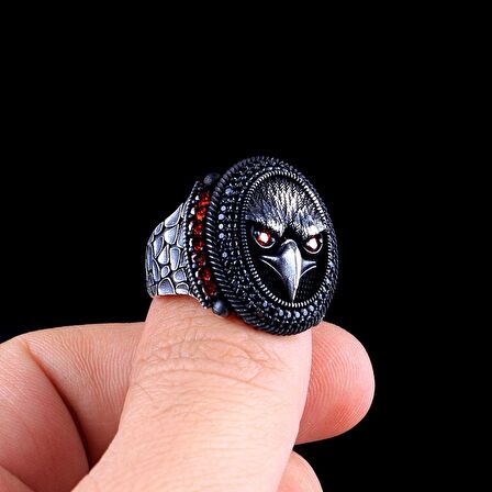 925 AYAR GÜMÜŞ KARTAL MOTİFLİ MİKRO TAŞLI ERKEK YÜZÜK