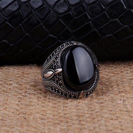 925 AYAR GÜMÜŞ OVAL MODEL ONİX TAŞLI YÜZÜK