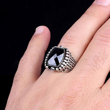 925 AYAR GÜMÜŞ AYYILDIZ MODEL ZİRKON TAŞLI ERKEK YÜZÜK