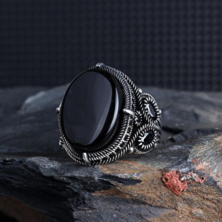 OVAL MODEL ONİX TAŞLI 925 AYAR GÜMÜŞ YÜZÜK