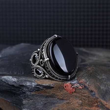 OVAL MODEL ONİX TAŞLI 925 AYAR GÜMÜŞ YÜZÜK
