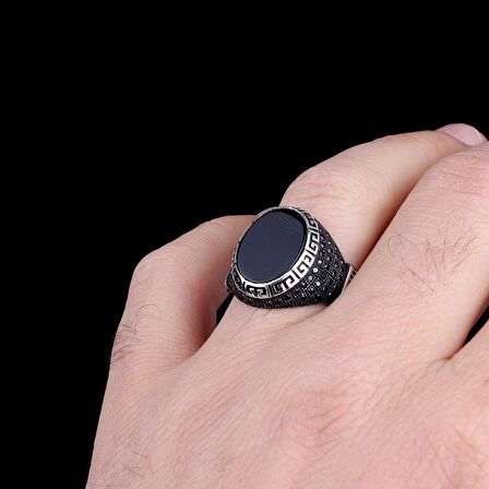 OVAL MODEL ONİX TAŞLI 925 AYAR GÜMÜŞ YÜZÜK