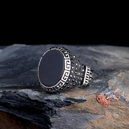 OVAL MODEL ONİX TAŞLI 925 AYAR GÜMÜŞ YÜZÜK