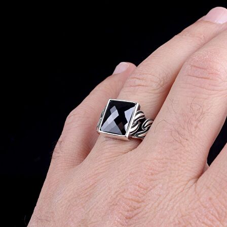 SİYAH ZİRKON TAŞLI ÖRGÜ MODEL 925 AYAR GÜMÜŞ ERKEK YÜZÜK