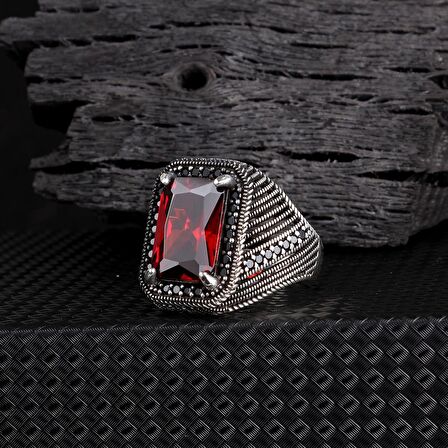 ZİRKON TAŞLI KIRMIZI RENK 925 AYAR GÜMÜŞ YÜZÜK