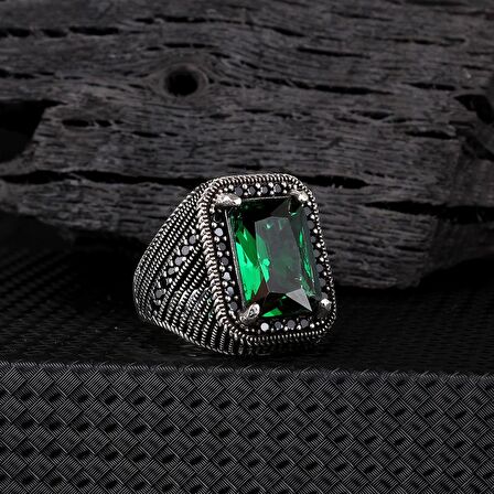 ZİRKON TAŞLI YEŞİL RENK 925 AYAR GÜMÜŞ YÜZÜK