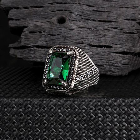 ZİRKON TAŞLI YEŞİL RENK 925 AYAR GÜMÜŞ YÜZÜK