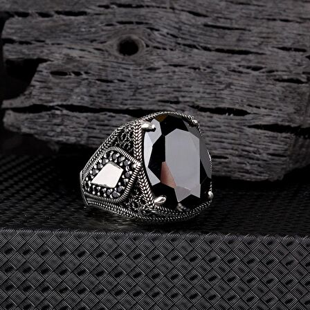 ZİRKON TAŞLI KIRMIZI RENK 925 AYAR GÜMÜŞ YÜZÜK