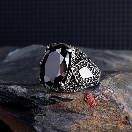 ZİRKON TAŞLI KIRMIZI RENK 925 AYAR GÜMÜŞ YÜZÜK