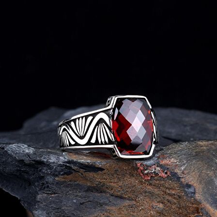 ZİRKON TAŞLI KIRMIZI RENK 925 AYAR GÜMÜŞ ERKEK YÜZÜK