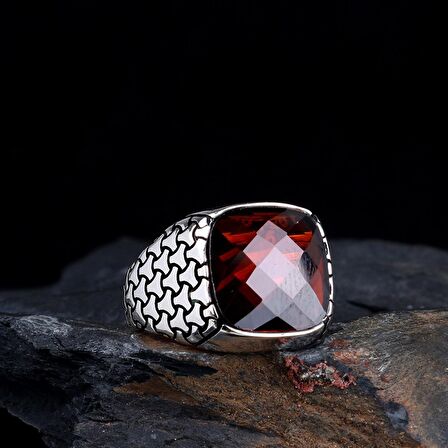 KIRMIZI RENK ZİRKON TAŞLI 925 AYAR GÜMÜŞ ERKEK YÜZÜK