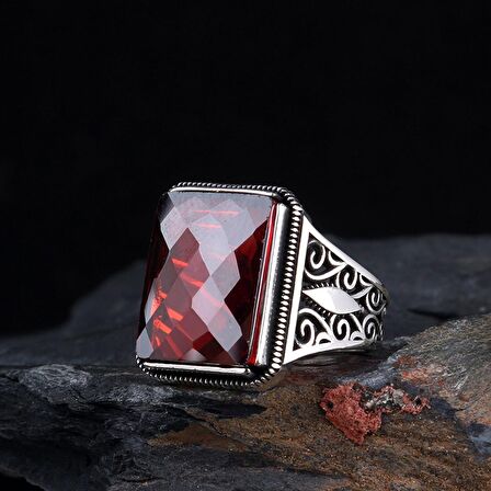 KIRMIZI RENK ZİRKON TAŞLI 925 AYAR GÜMÜŞ ERKEK YÜZÜK