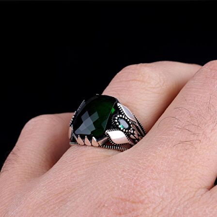 YEŞİL RENK ZİRKON TAŞLI DAMLA MODEL GÜMÜŞ YÜZÜK