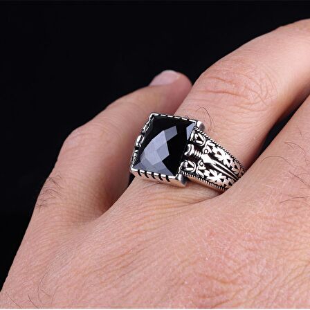 SİYAH ZİRKON TAŞLI KRAL ZİNCİR MODEL GÜMÜŞ YÜZÜK