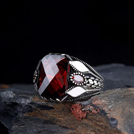 KIRMIZI RENK ZİRKON TAŞLI DAMLA MODEL GÜMÜŞ YÜZÜK