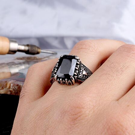 SİYAH ZİRKON TAŞLI MODEL 925 AYAR GÜMÜŞ ERKEK YÜZÜK