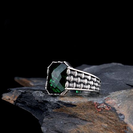 ZİRKON TAŞLI MODEL 925 AYAR GÜMÜŞ ERKEK YÜZÜK