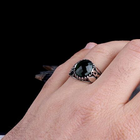 ZİRKON TAŞLI OVAL MODEL 925 AYAR GÜMÜŞ ERKEK YÜZÜK