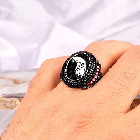 925 AYAR GÜMÜŞ KARTAL MOTİFLİ MİKRO TAŞLI ERKEK YÜZÜK