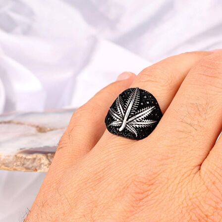 925 AYAR GÜMÜŞ MİKRO TAŞLI BEŞ YAPRAK MODEL ERKEK YÜZÜK