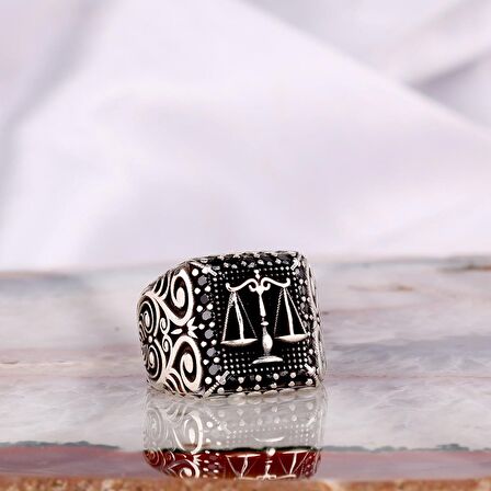 925 AYAR GÜMÜŞ MİKRO TAŞLI ADALET MODEL YÜZÜK