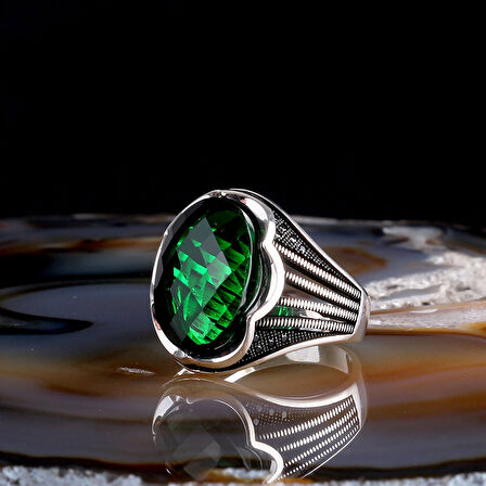 FASET KESİM YEŞİL ZİRKON TAŞLI 925 AYAR GÜMÜŞ ERKEK YÜZÜK