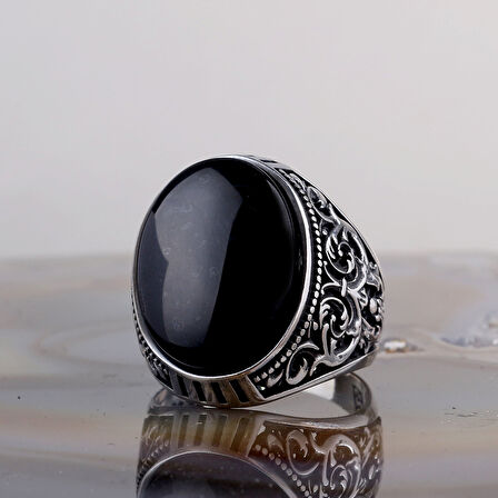 925 Ayar Gümüş Onix Taşlı Desenli Oval Model Erkek Yüzük