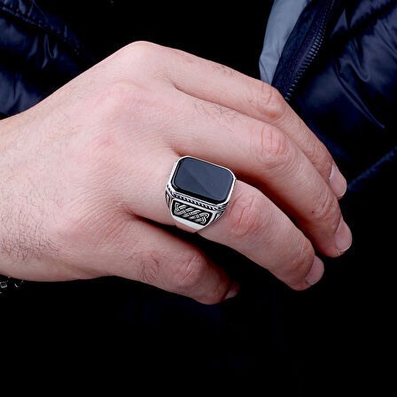 925 Ayar Gümüş Onix Taşlı Örgü Model Erkek Yüzük