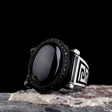 925 Ayar Gümüş Onix Taşlı Oval Model Erkek Yüzük