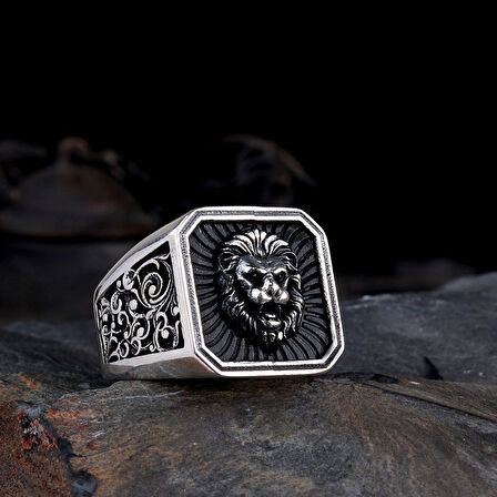 925 Ayar Gümüş Aslan Motifli Gümüş Erkek yüzük