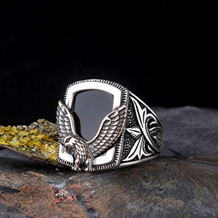 925 Ayar Gümüş Onix Taşlı Kartal Motifli Erkek Yüzük