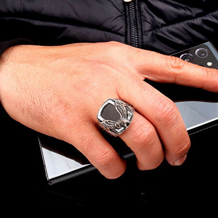 925 Ayar Gümüş Onix Taşlı Kartal Motifli Erkek Yüzük