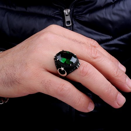 925 Ayar Gümüş Yeşil Renk Zirkon Taşlı Ayyıldız Model Yüzük