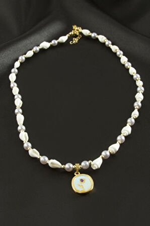 Çiçek Deniz Kabuğu İnci Mineli Kolye